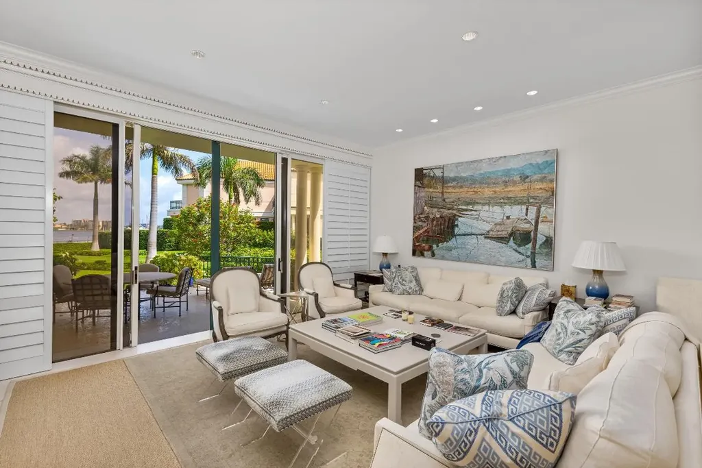 307 Everglade Avenue Palm Beach FL 33480
