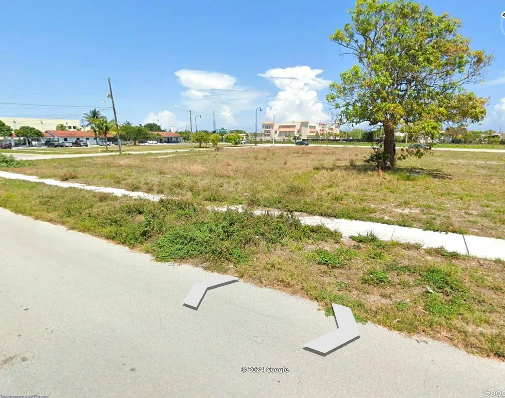 84 SW 1 Court Deerfield Beach FL 33441