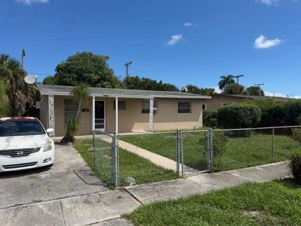 1441 8th Street West Palm Beach FL 33401