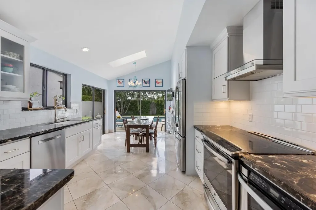 2443 Windsor Way Court Wellington FL 33414