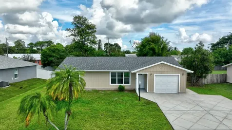2273 SE Melaleuca Boulevard Port St Lucie FL 34952