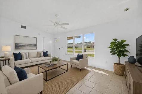 2273 SE Melaleuca Boulevard Port St Lucie FL 34952