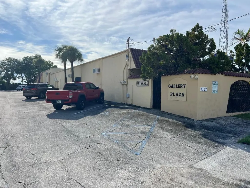 1169 Old Dixie Highway Lake Park FL 33403