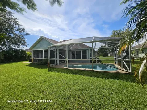 957 SW Jacqueline Avenue Port St Lucie FL 34953