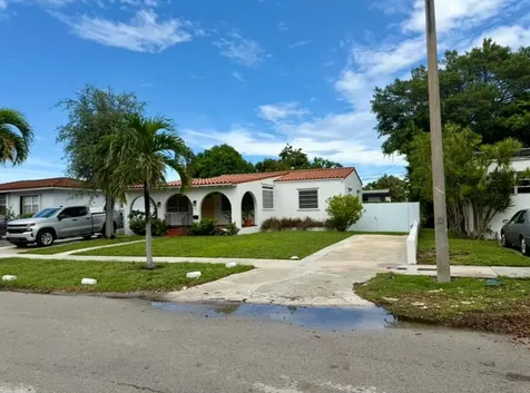 3801 NW Flagler Terrace Miami FL 33126