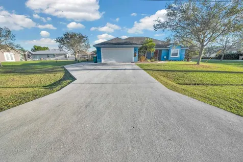 5464 NW Milner Drive Port St Lucie FL 34983