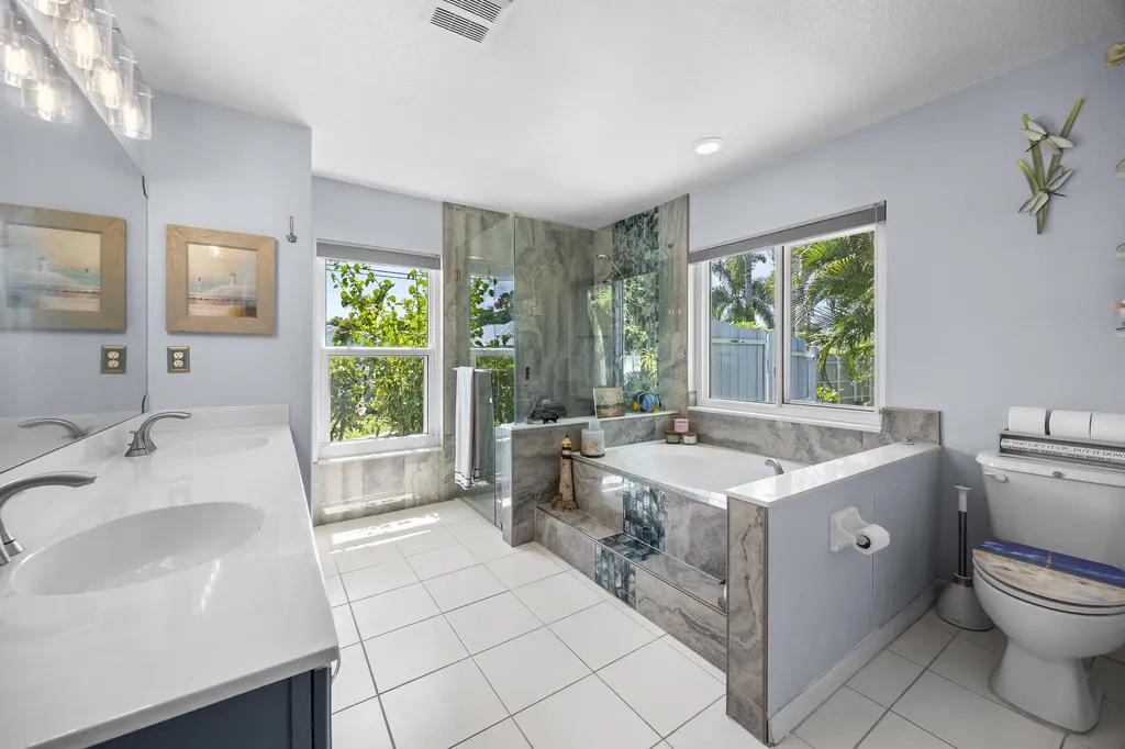 1073 SW Placetas Avenue Port St Lucie FL 34953