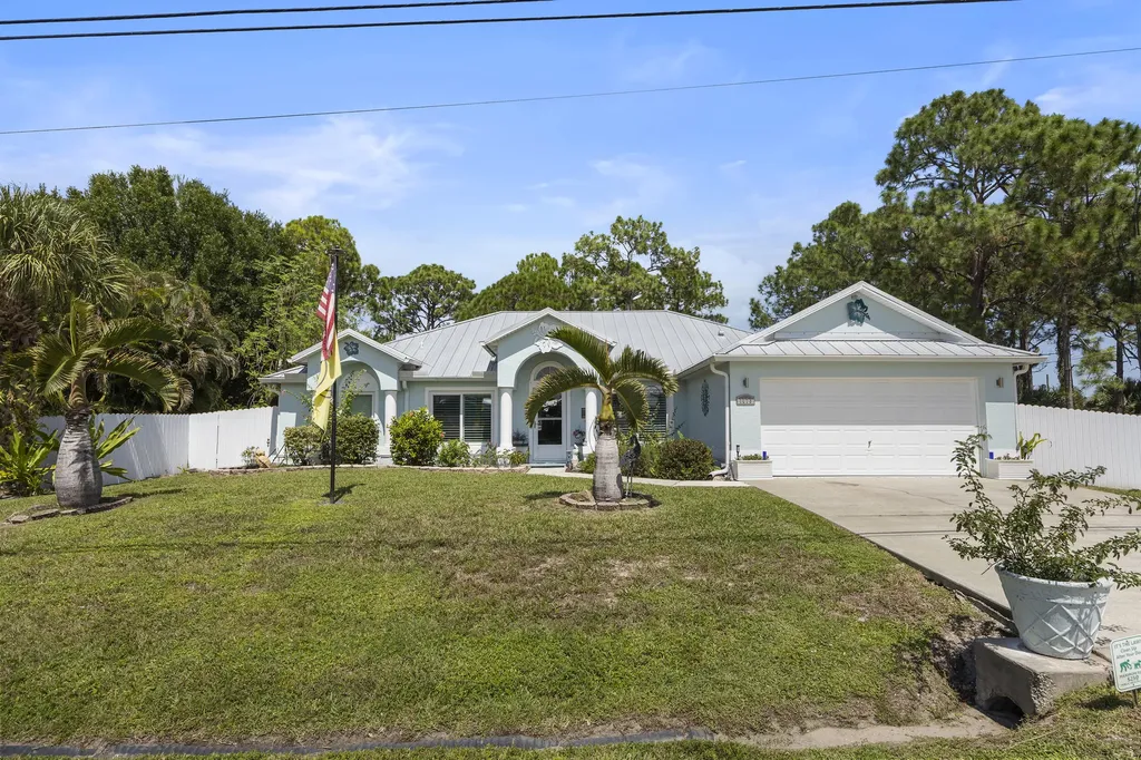 1073 SW Placetas Avenue Port St Lucie FL 34953