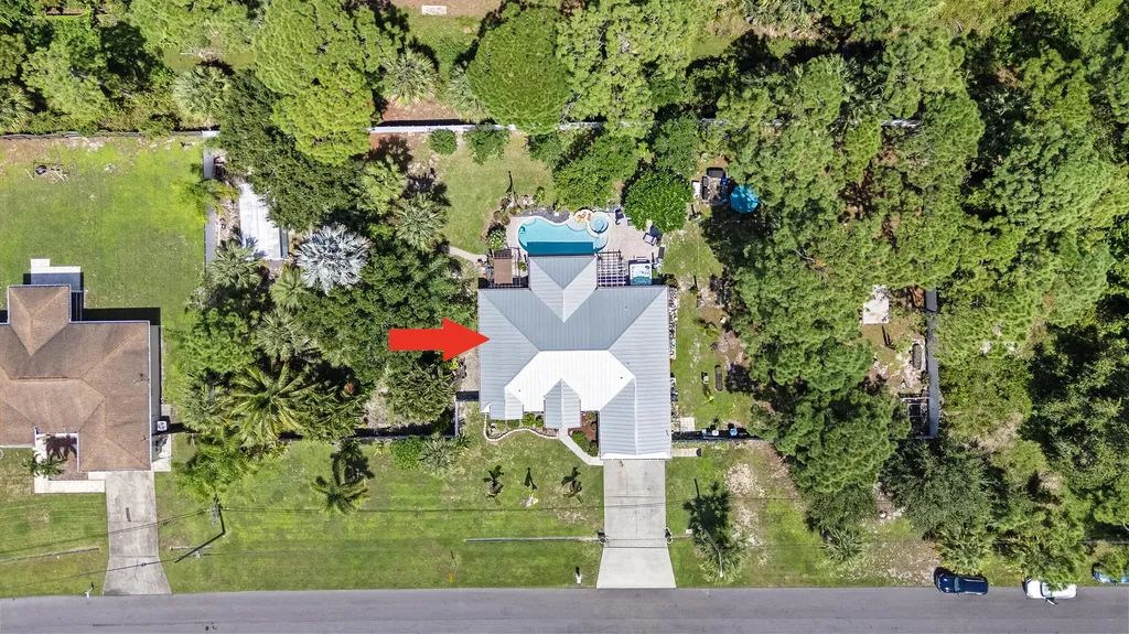 1073 SW Placetas Avenue Port St Lucie FL 34953
