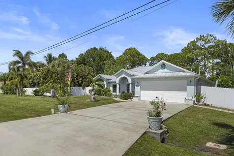 1073 SW Placetas Avenue Port St Lucie FL 34953