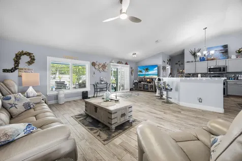 1073 SW Placetas Avenue Port St Lucie FL 34953