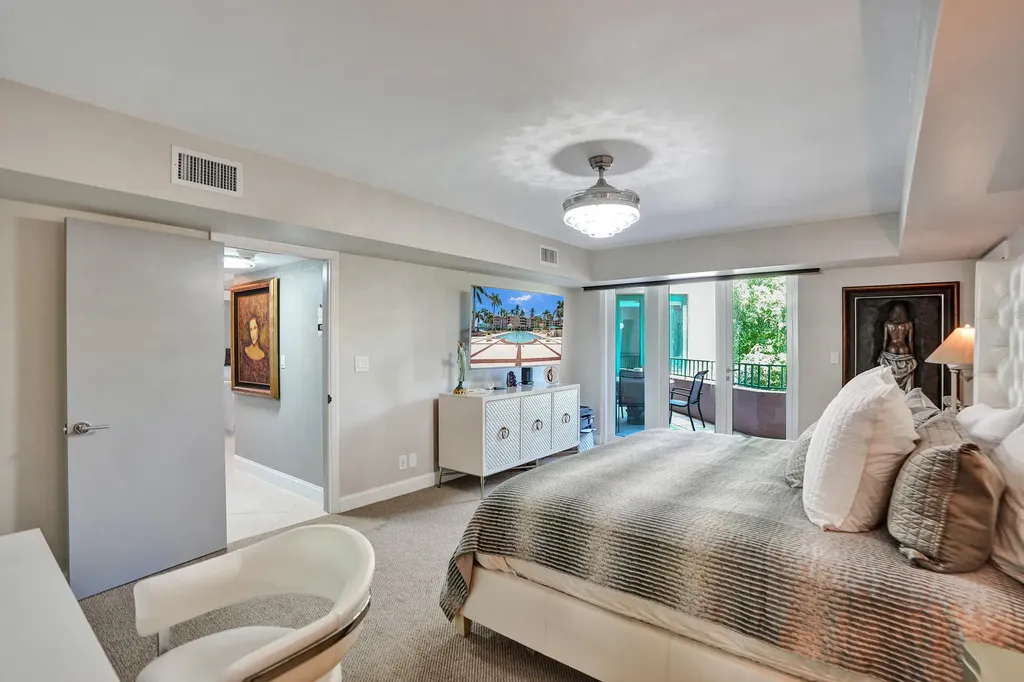 100 SE 5th Avenue Boca Raton FL 33432