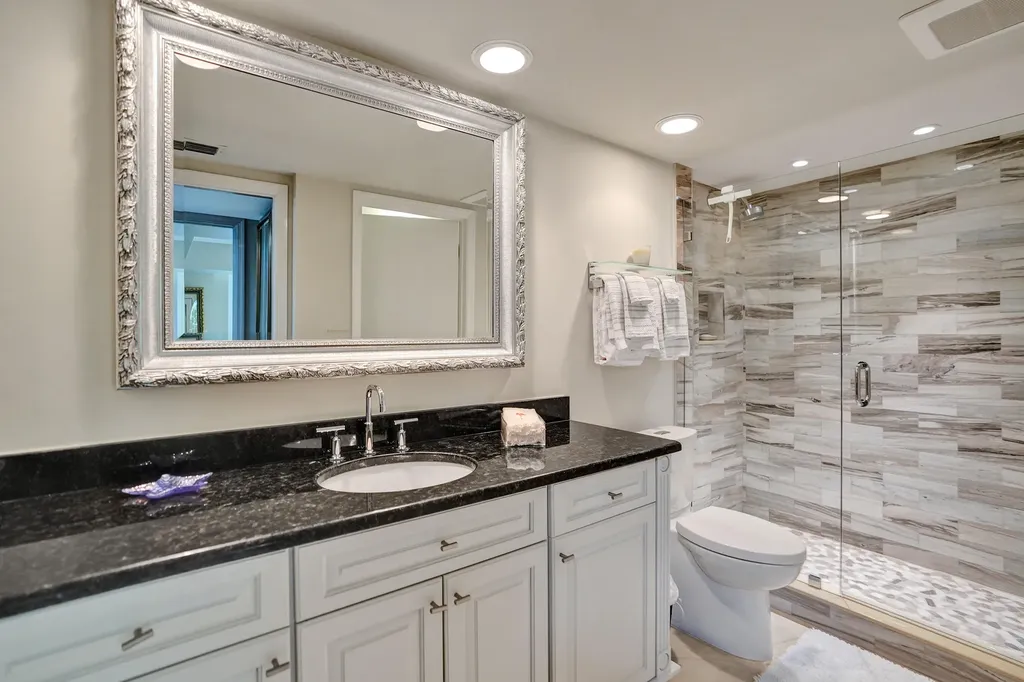 100 SE 5th Avenue Boca Raton FL 33432