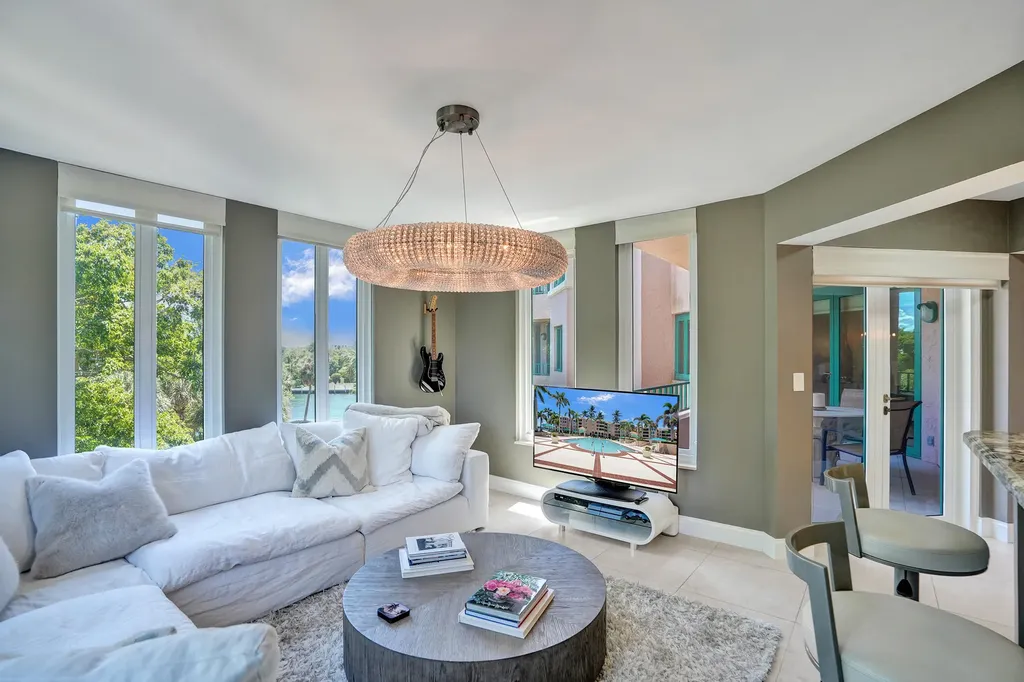 100 SE 5th Avenue Boca Raton FL 33432