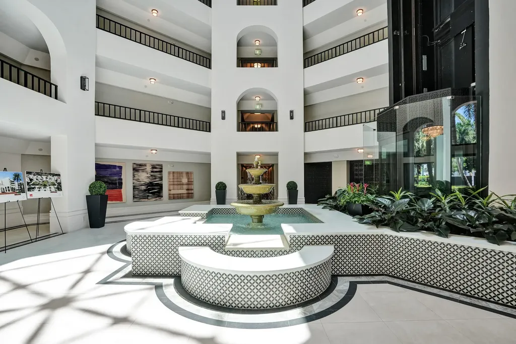 100 SE 5th Avenue Boca Raton FL 33432