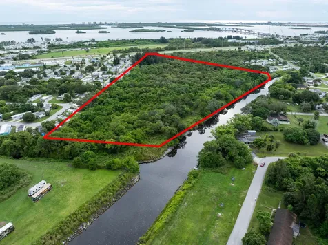 2100 N Us Highway 1 Fort Pierce FL 34945