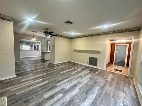 1014 W Broward Street Lantana FL 33462