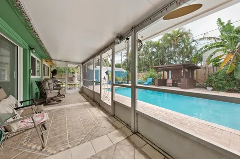 1014 W Broward Street Lantana FL 33462