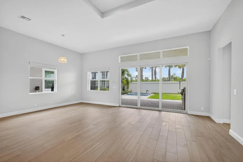 9901 Regency Way Palm Beach Gardens FL 33412