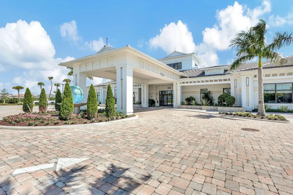 9901 Regency Way Palm Beach Gardens FL 33412