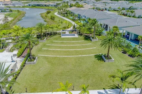9901 Regency Way Palm Beach Gardens FL 33412