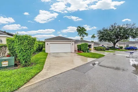 1048 Island Manor Drive Greenacres FL 33413