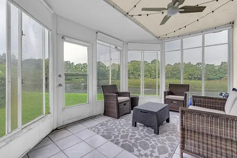 1048 Island Manor Drive Greenacres FL 33413