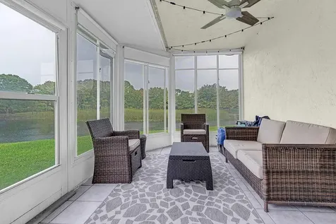 1048 Island Manor Drive Greenacres FL 33413