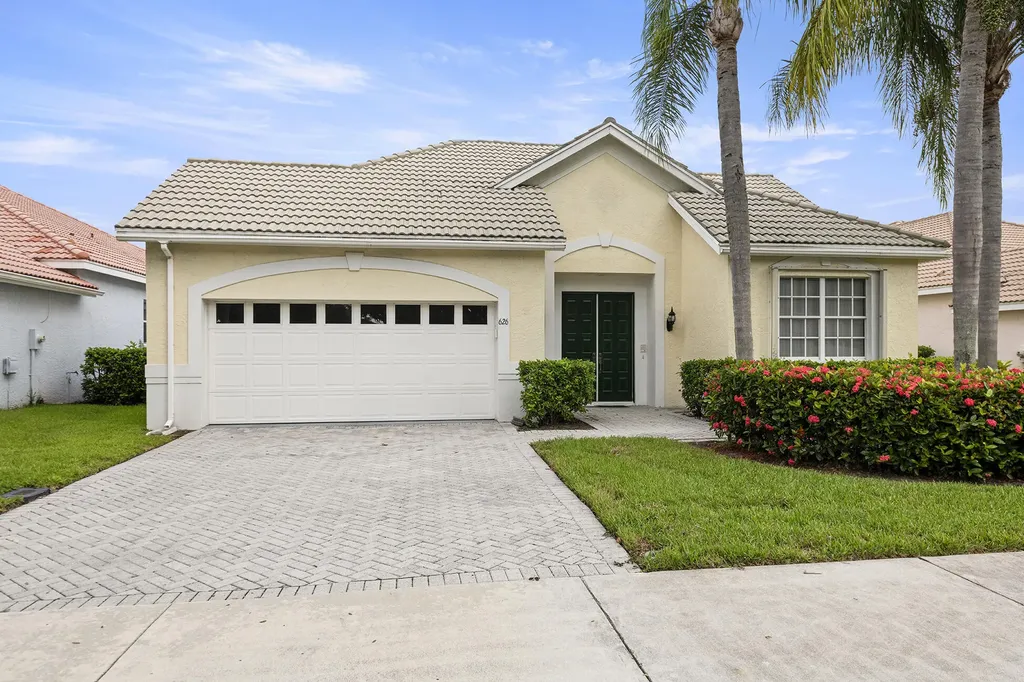 626 SW Lake Charles Circle Port St Lucie FL 34986