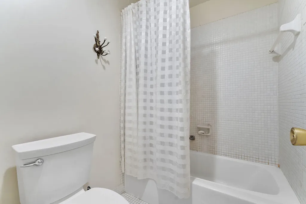 1050 Citrus Delray Beach FL 33445