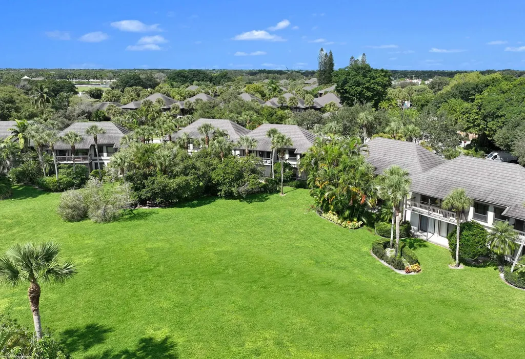 13334 Polo Club Road Wellington FL 33414