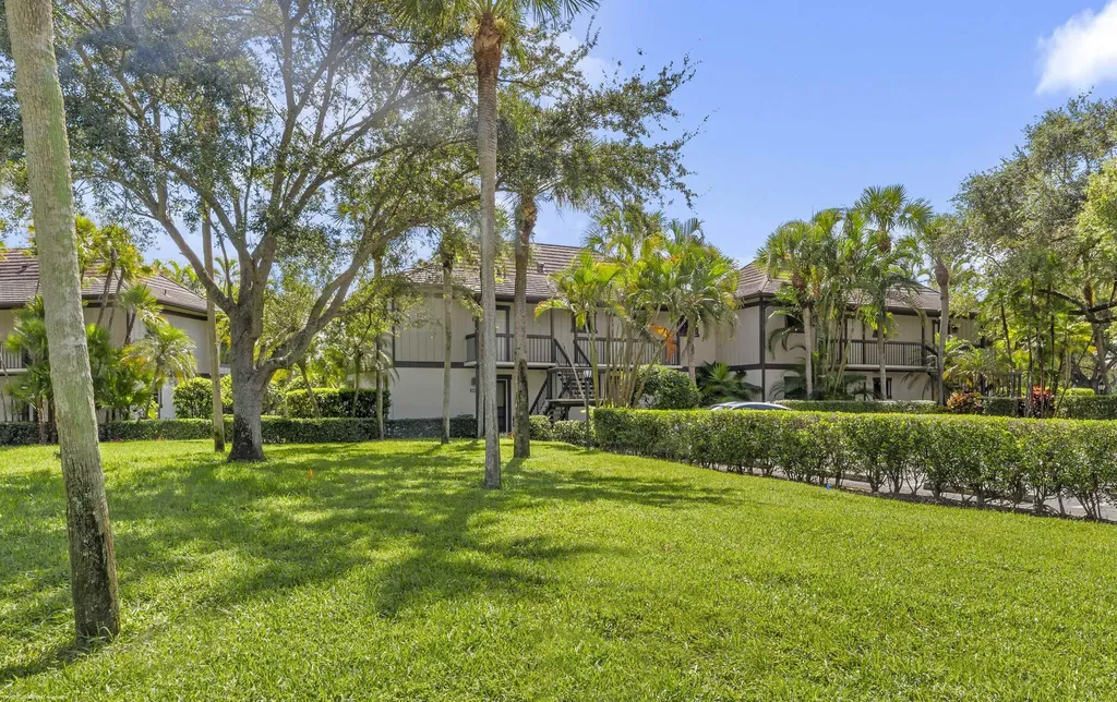 13334 Polo Club Road Wellington FL 33414
