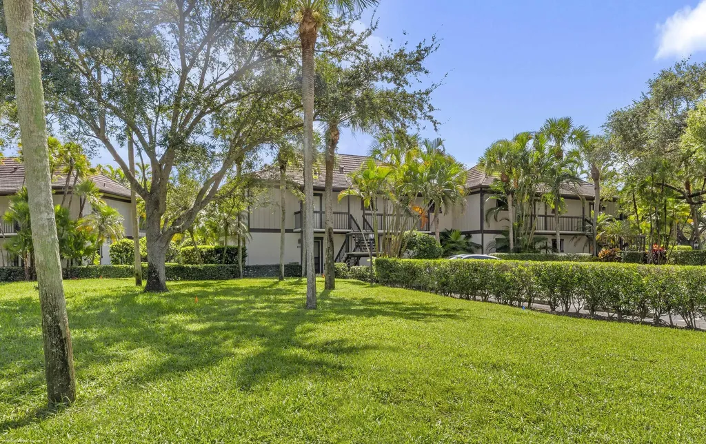 13334 Polo Club Road Wellington FL 33414