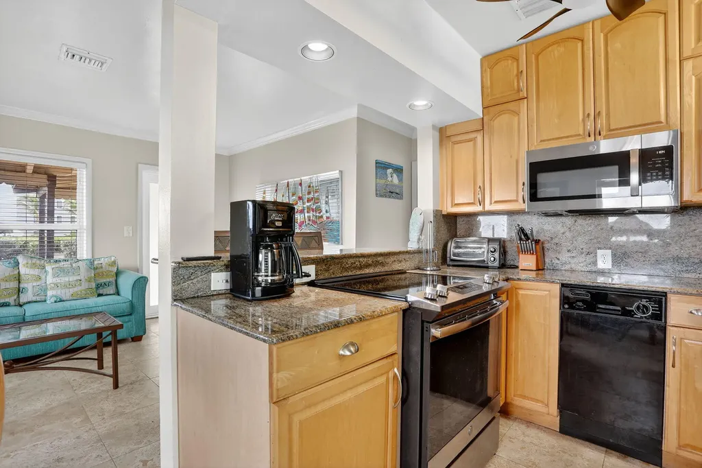 1225 Hillsboro Mile Hillsboro Beach FL 33062