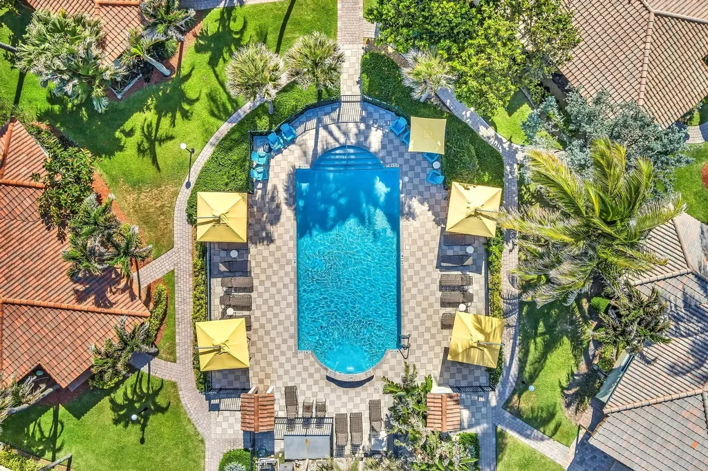 1225 Hillsboro Mile Hillsboro Beach FL 33062