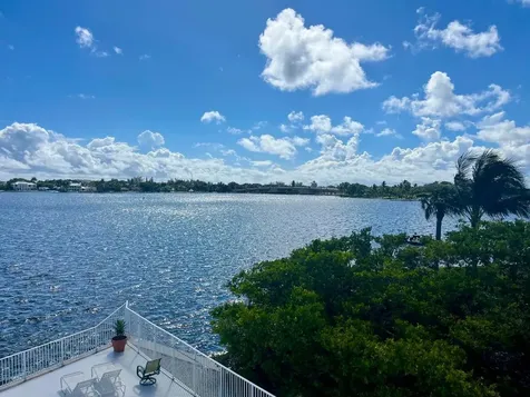 301 Croton Avenue Lantana FL 33462