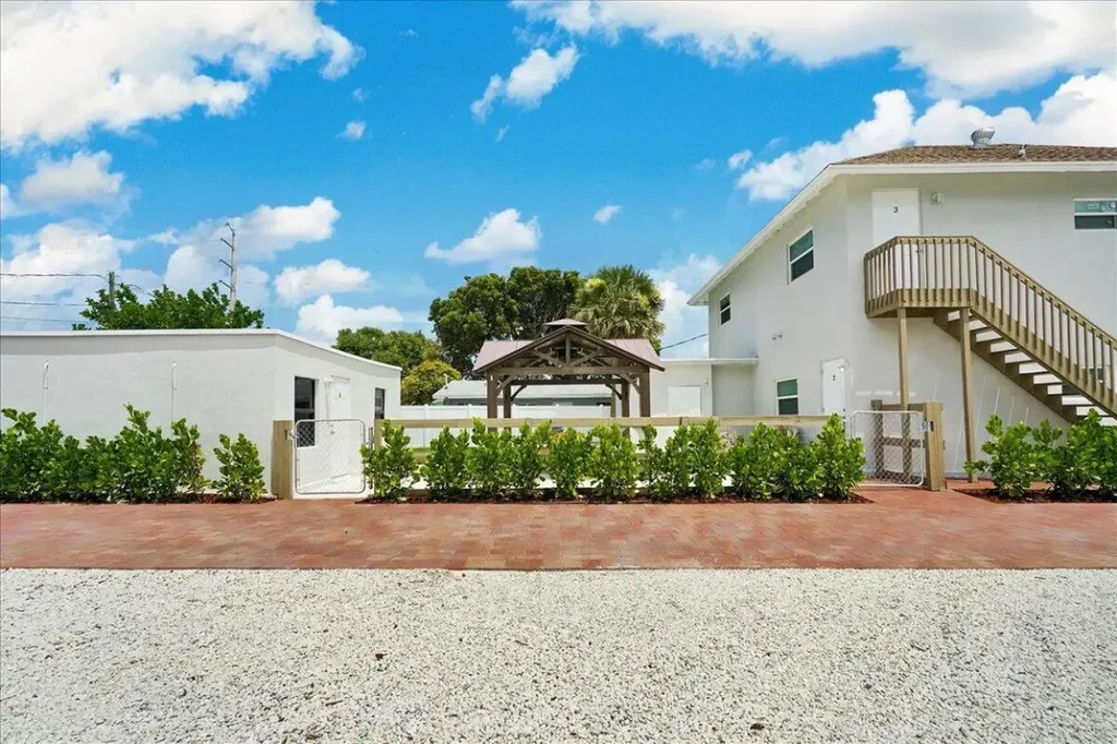 305 Cypress Drive E Lake Park FL 33403