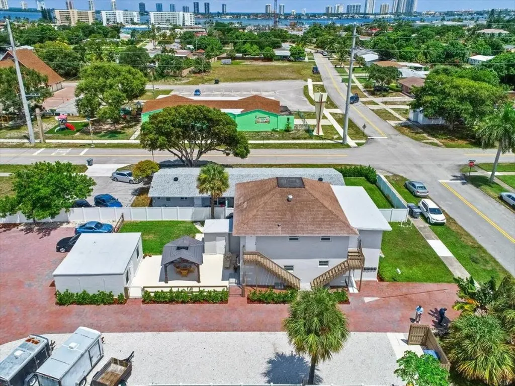 305 Cypress Drive E Lake Park FL 33403