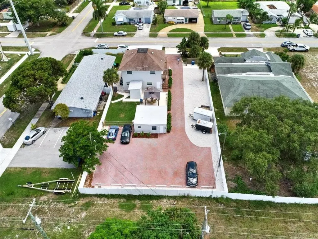 305 Cypress Drive E Lake Park FL 33403