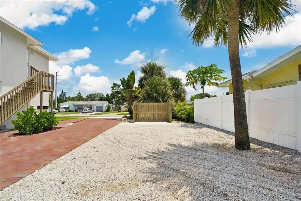 305 Cypress Drive E Lake Park FL 33403