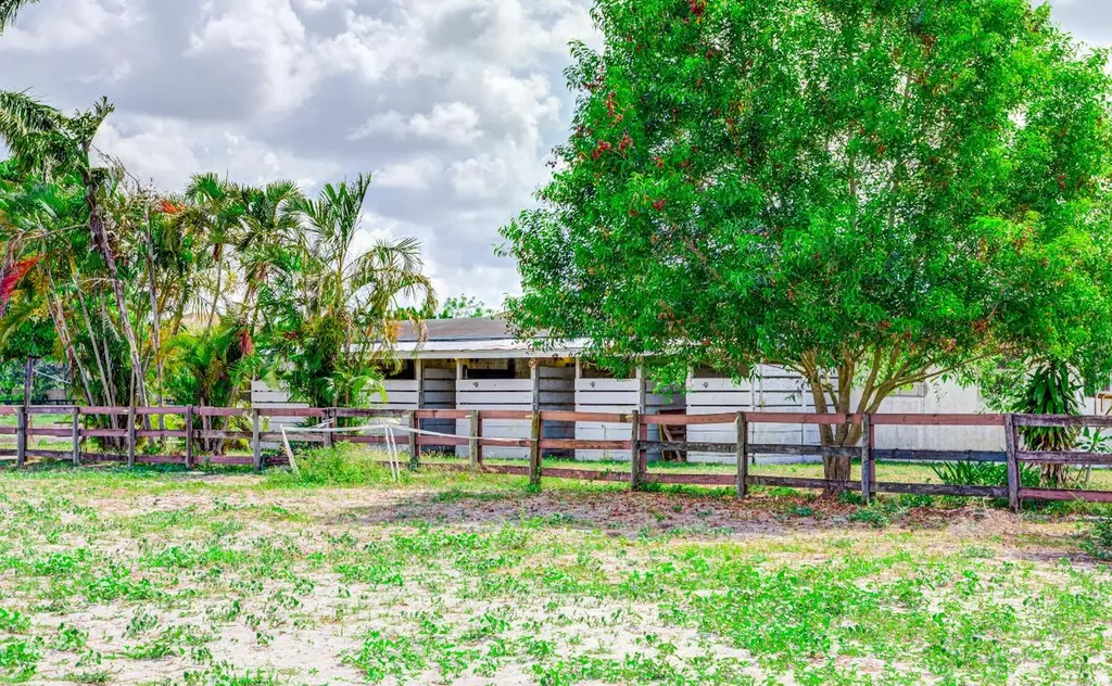 8990 Willow Sound Drive W Lake Worth FL 33467