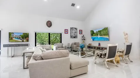 501 Sandpiper Way Boca Raton FL 33431