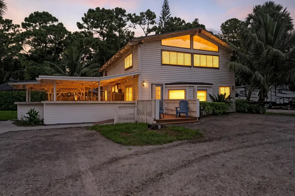 2915 Doe Trail The Acreage FL 33470