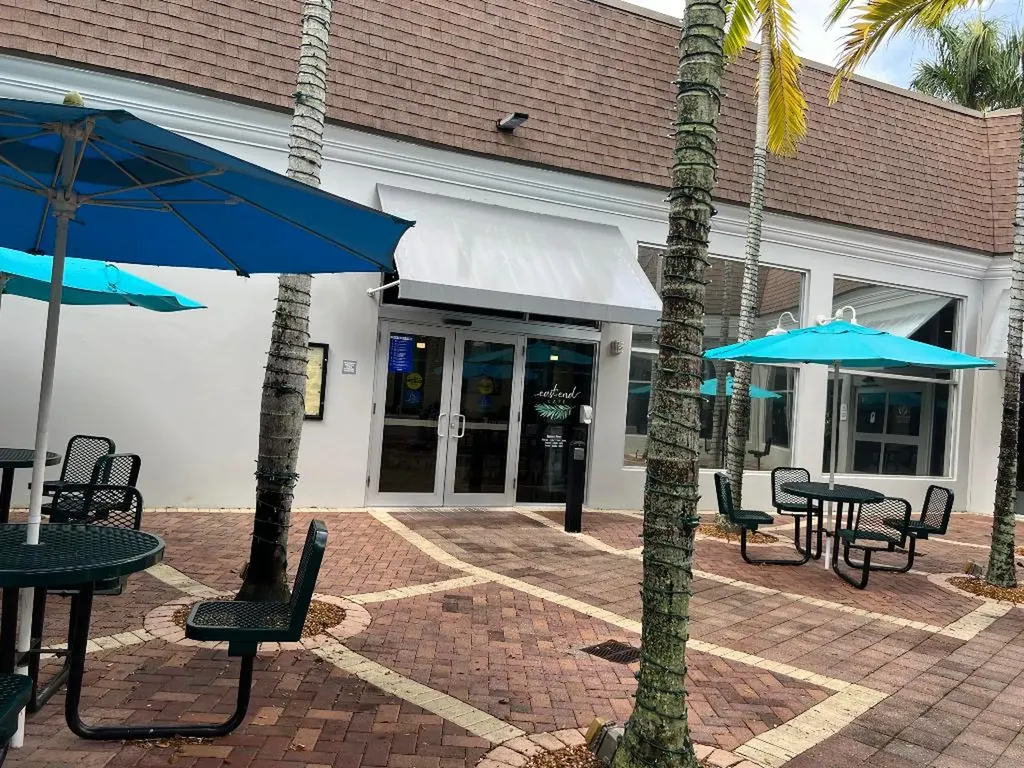 886 Flanders S Delray Beach FL 33484