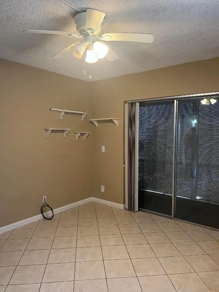 886 Flanders S Delray Beach FL 33484