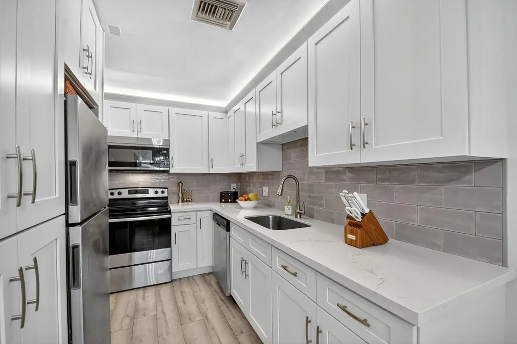 2411 Papaya Drive Delray Beach FL 33445