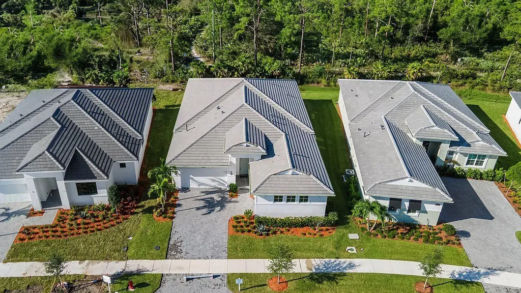 2301 SE Canopy Cove Lane Port St Lucie FL 34984