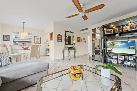 20 Waterford A Delray Beach FL 33446
