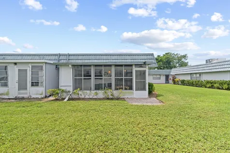 20 Waterford A Delray Beach FL 33446