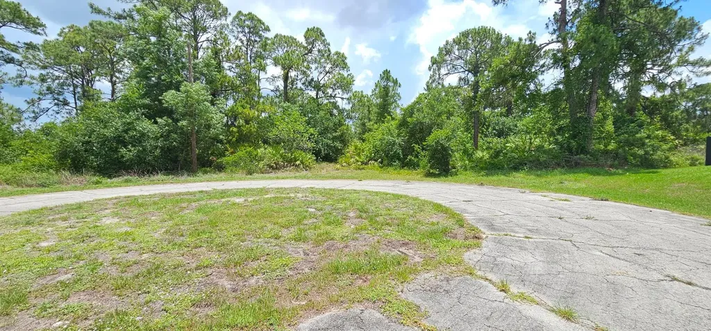 5006 Cyrus Court Labelle FL 33935